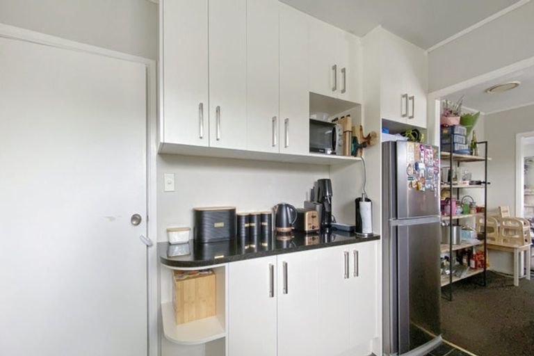 Photo of property in 1 Iorangi Place, Hillpark, Auckland, 2102