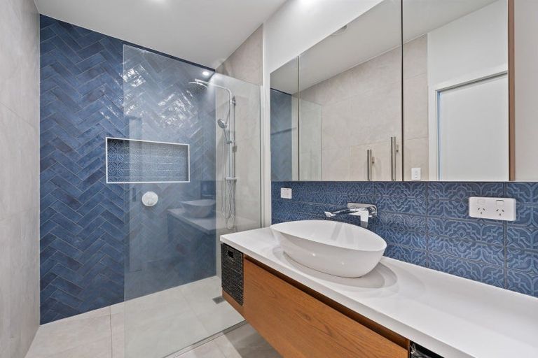 Photo of property in 2 Odlin Lane, Red Beach, 0932