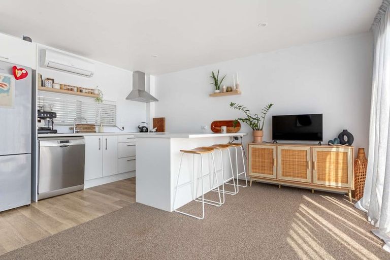 Photo of property in 31 Reynolds Place, Papamoa Beach, Papamoa, 3118