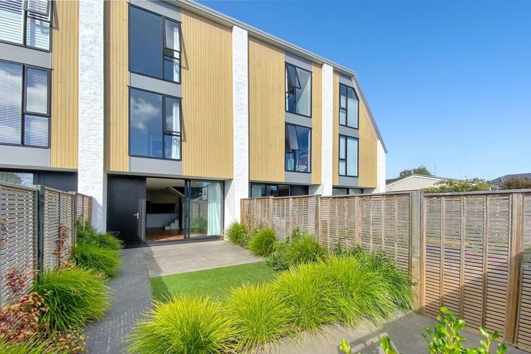 Photo of property in 3/30 Otley Street, Christchurch Central, Christchurch, 8013