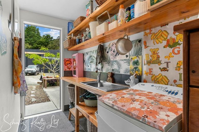 Photo of property in 37 Willow Lane, Maungaturoto, 0588