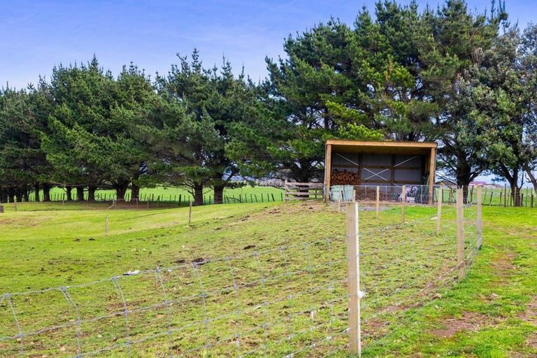 Photo of property in 2745 Opunake Road, Te Kiri, Opunake, 4682