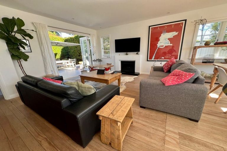 Photo of property in 3/53 Hanlon Crescent, Narrow Neck, Auckland, 0624