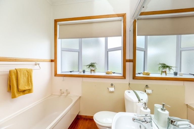 Photo of property in 24 Tokomaru Street, Welbourn, New Plymouth, 4312