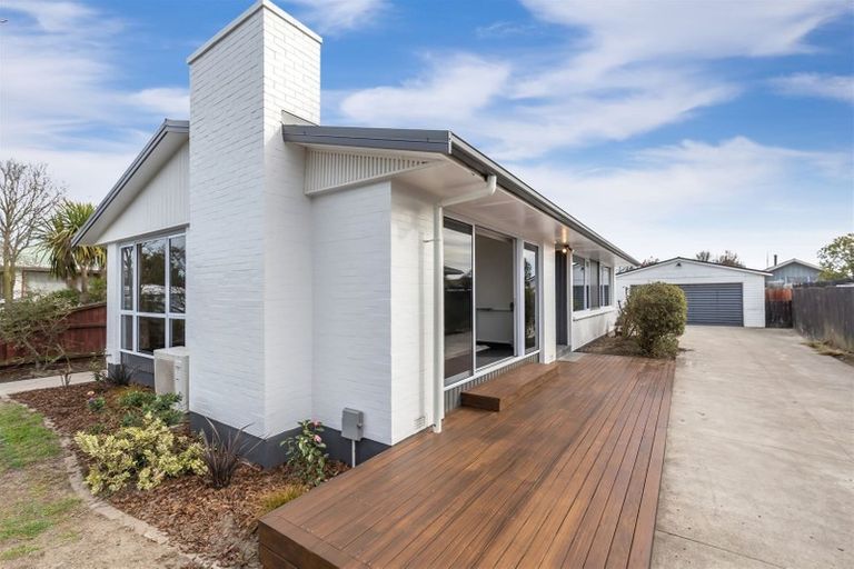 Photo of property in 109 Effingham Street, North New Brighton, Christchurch, 8083