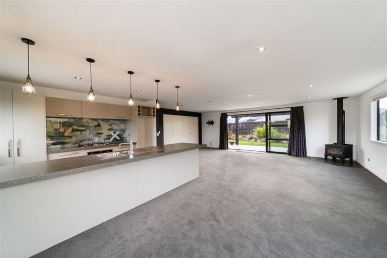 Photo of property in 122 Rob Roy Lane, Wanaka, 9305
