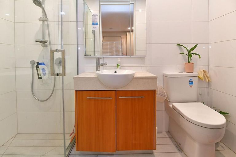 Photo of property in 215/252 Centreway Road, Orewa, 0931