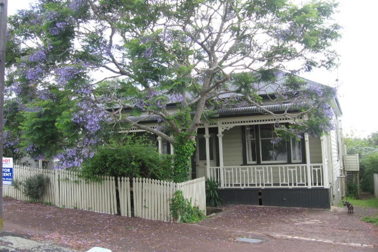 Photo of property in 10 Bayfield Road, Ponsonby, Auckland, 1011