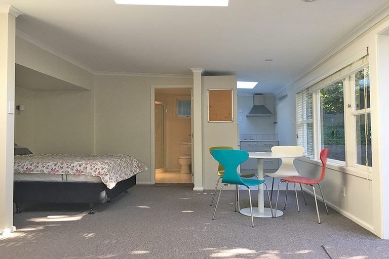 Photo of property in 37a Silverstream Road, Crofton Downs, Wellington, 6035