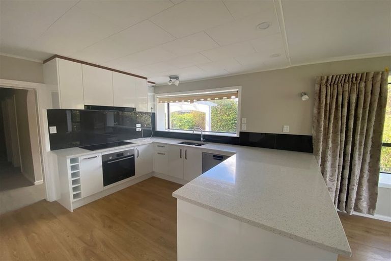 Photo of property in 15 Greers Road, Ilam, Christchurch, 8041