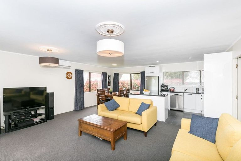 Photo of property in 27 Rutland Street, Fairview Downs, Hamilton, 3214