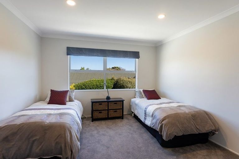 Photo of property in 19 Hurunui Street, Waikanae, 5036