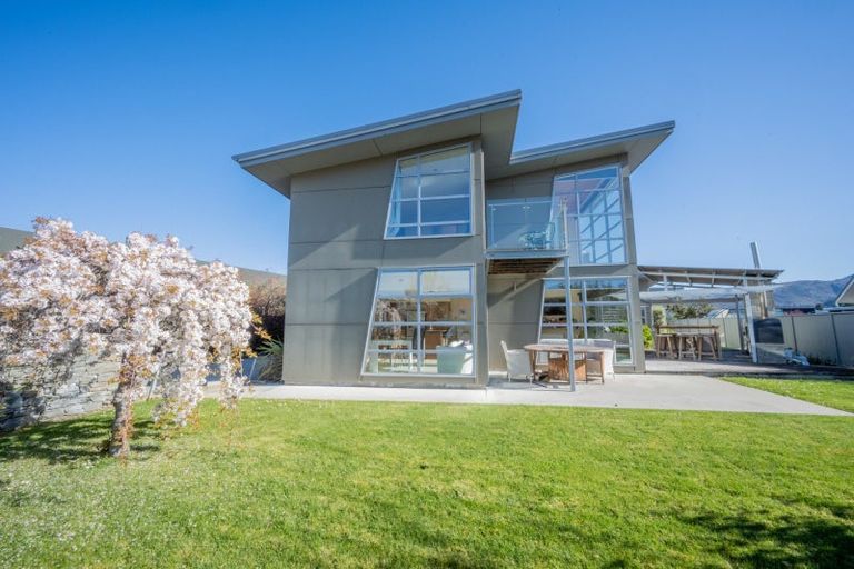 Photo of property in 28 Chandler Crescent, Clyde, 9330