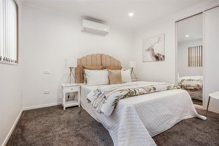 Photo of property in 96b Sturges Road, Henderson, Auckland, 0612