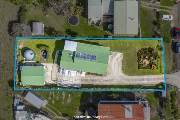 Photo of property in 92 Bays Road, Orere Point, Papakura, 2585