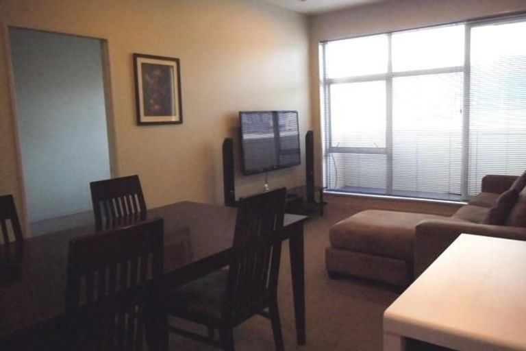 Photo of property in City Lodge Apartments, 401/115 Vivian Street, Te Aro, Wellington, 6011