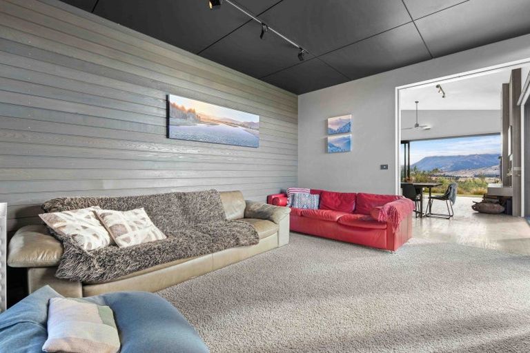 Photo of property in 48 Kanuka Rise, Albert Town, Wanaka, 9305