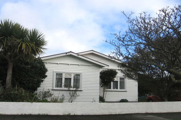 Photo of property in 20 Waikare Avenue, Waiwhetu, Lower Hutt, 5010