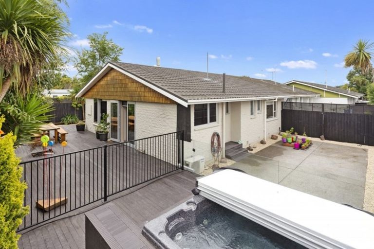 Photo of property in 21d Bush Street, Rangiora, 7400