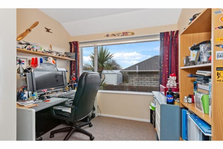 Photo of property in 132b Warren Crescent, Hillmorton, Christchurch, 8025