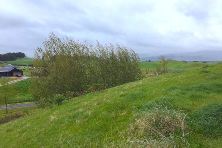 Photo of property in 89 Emma Drive, Manakau, 5573