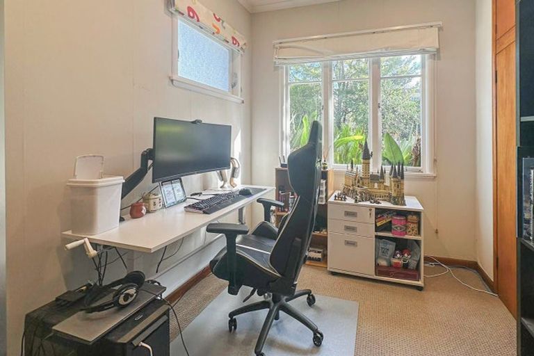 Photo of property in 6 Ridout Street, Maeroa, Hamilton, 3200