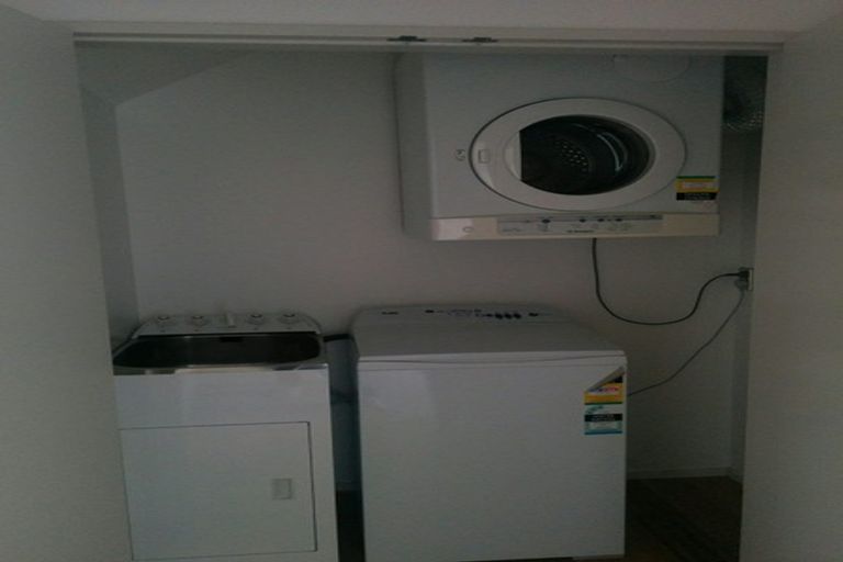 Photo of property in 79 Saddleback Grove, Karori, Wellington, 6012