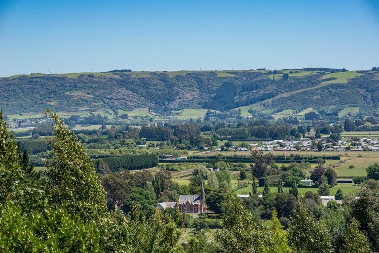 Photo of property in 1 Gracemount Place, Kinmont Park, Mosgiel, 9024