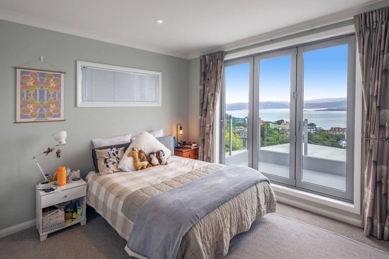 Photo of property in 118a Nicholson Road, Khandallah, Wellington, 6035