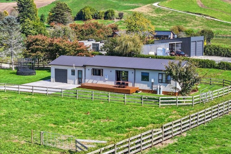 Photo of property in 37 State Highway 27, Tirau, 3410