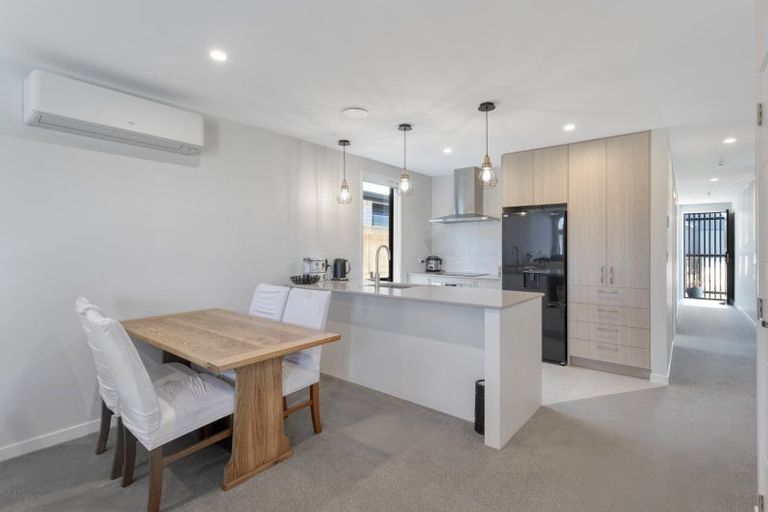 Photo of property in 22 Inaka Place, Poike, Tauranga, 3112