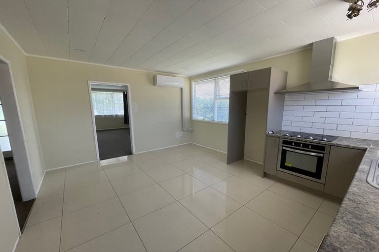 Photo of property in 1 Hywell Place, Manurewa, Auckland, 2102