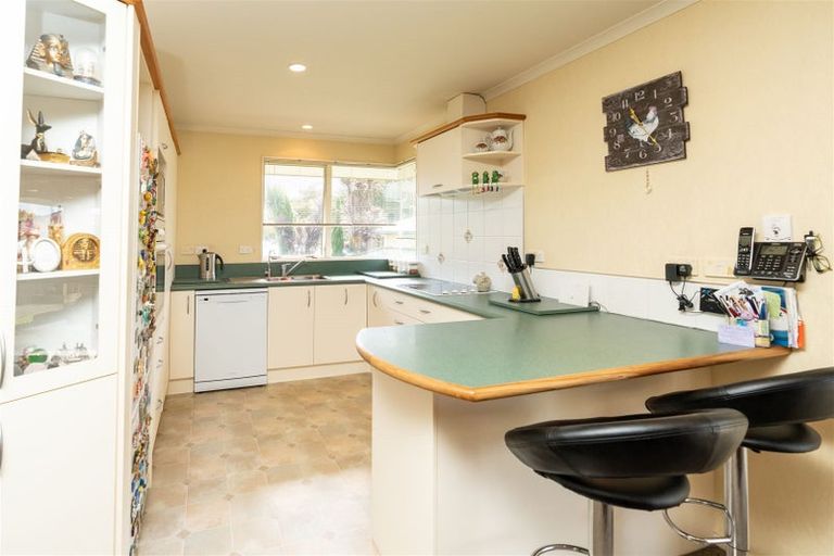 Photo of property in 19 Rochester Place, Nawton, Hamilton, 3200