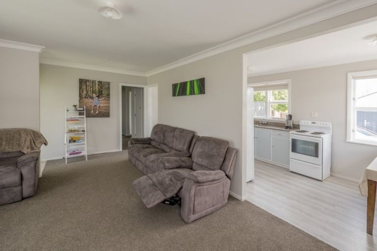 Photo of property in 9 Ferguson Street, Levin, 5510