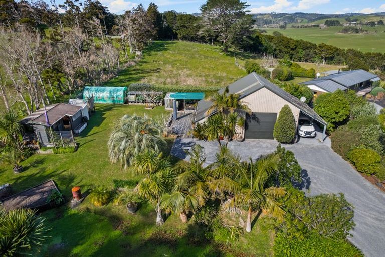 Photo of property in 93 Hamilton Road, Waimauku, 0881
