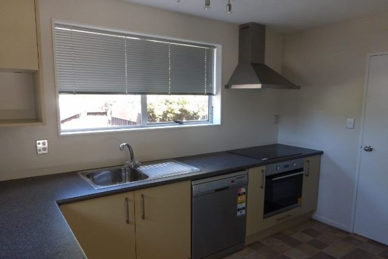 Photo of property in 41 Royal Park Drive, Parklands, Christchurch, 8083