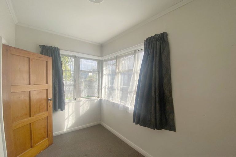 Photo of property in 14 Tika Street, Riccarton, Christchurch, 8041