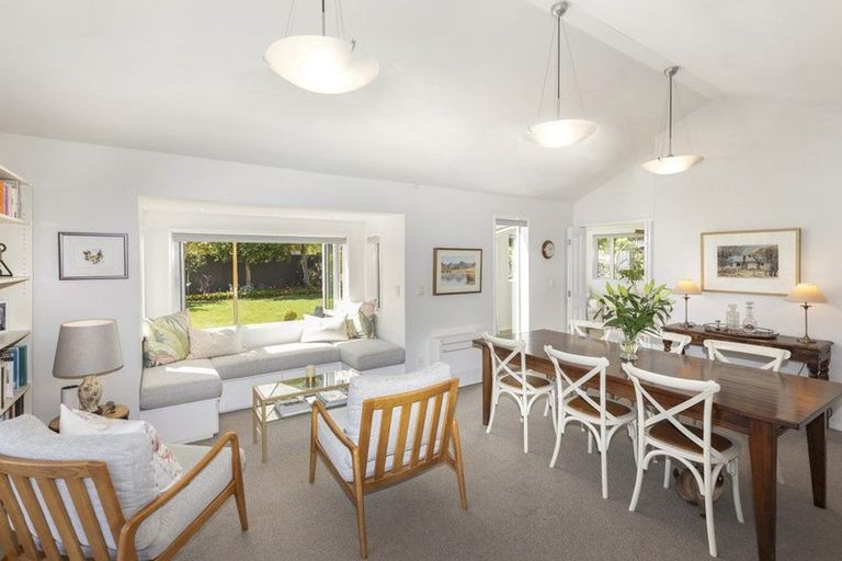 Photo of property in 30 Chateau Drive, Burnside, Christchurch, 8053