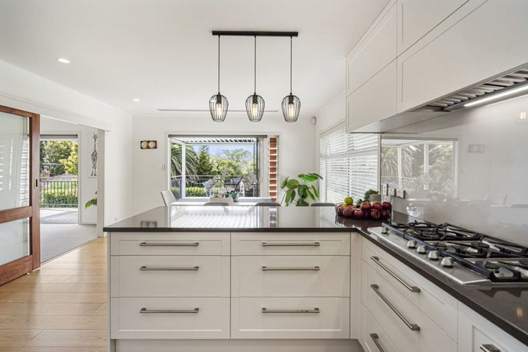 Photo of property in 34 Marywil Crescent, Hillcrest, Auckland, 0627