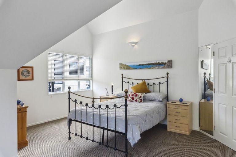 Photo of property in 18a Garden Road, Raumati Beach, Paraparaumu, 5032