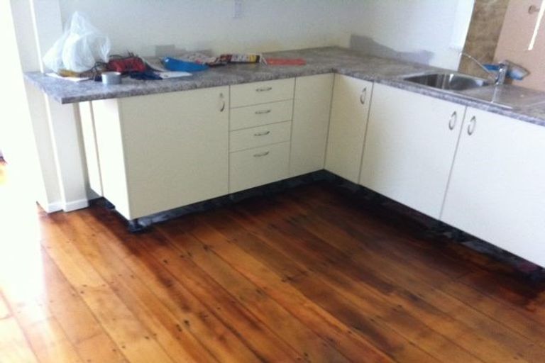 Photo of property in 76a Kelburn Parade, Kelburn, Wellington, 6012