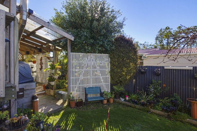Photo of property in 5 Te Whena Street, Otaki Beach, Otaki, 5512