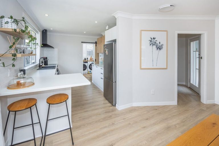 Photo of property in 8 Williams Place, Fairfield, Hamilton, 3214