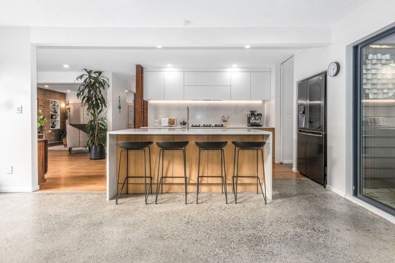 Photo of property in 19 Hillcrest Road, Raumati South, Paraparaumu, 5032