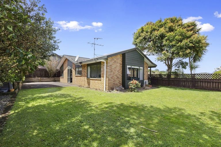 Photo of property in 33 Karamea Street, Whalers Gate, New Plymouth, 4310