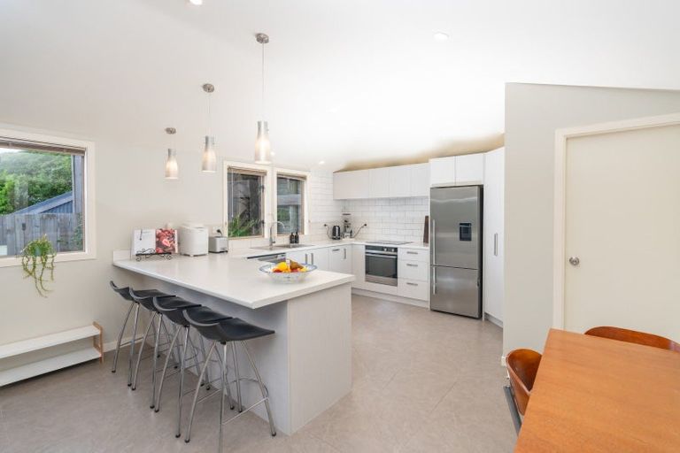 Photo of property in 23 Doris Gordon Crescent, Crofton Downs, Wellington, 6035