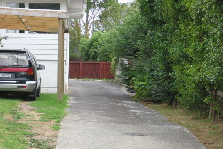 Photo of property in 2/33 O'donn Avenue, Beach Haven, Auckland, 0626