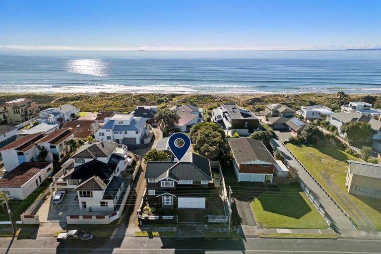 Photo of property in 379b Oceanbeach Road, Mount Maunganui, 3116