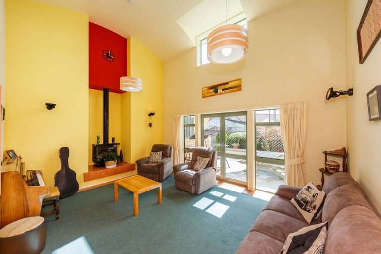 Photo of property in 79 Rangiora Avenue, Roslyn, Palmerston North, 4414