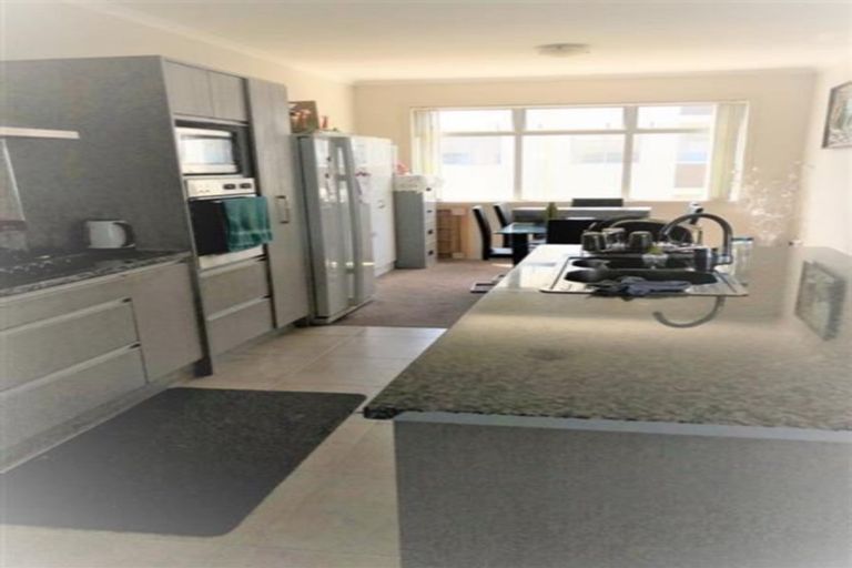 Photo of property in 4/130 Stancombe Road, Flat Bush, Auckland, 2016